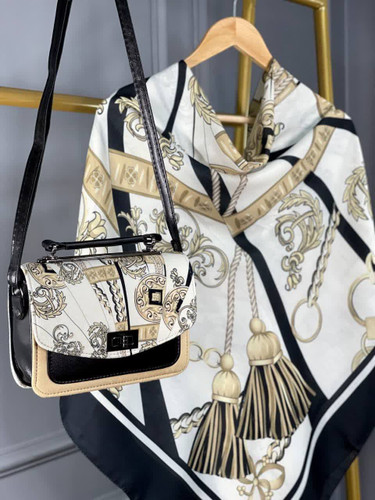 ✅ست کیف و روسری 🖼️ زیبا 🌈رنگ ثابت 👌فوقالعاده سبک و راحت جنس کیف : ترکیبی از پارچه مخمل و چرم صنعتی ✅ بند دوشی هم دارد ✅ ست با روسری منگوله دار ✅ ست با شال منگوله دار 🔠 بهترین متریال